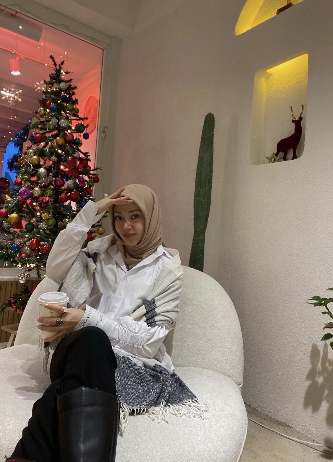 Hürriyet Cömert Kadın Bayan Escort Hanzade