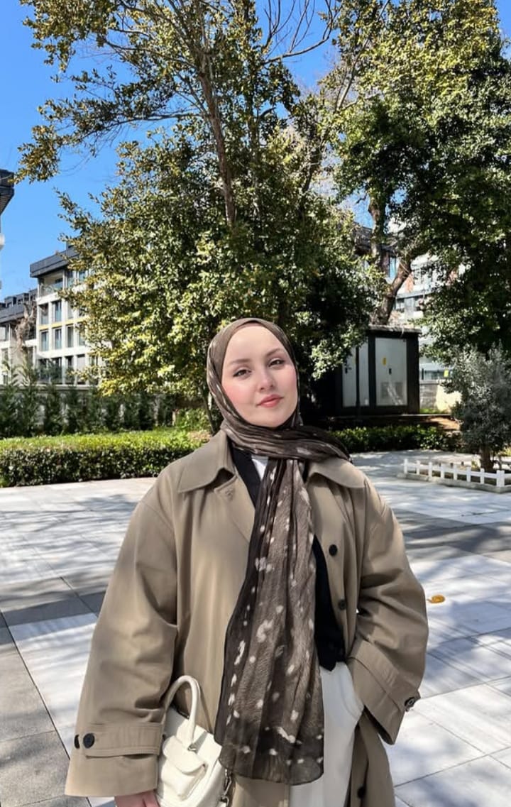 Barış Alman Bayan Escort Hacer
