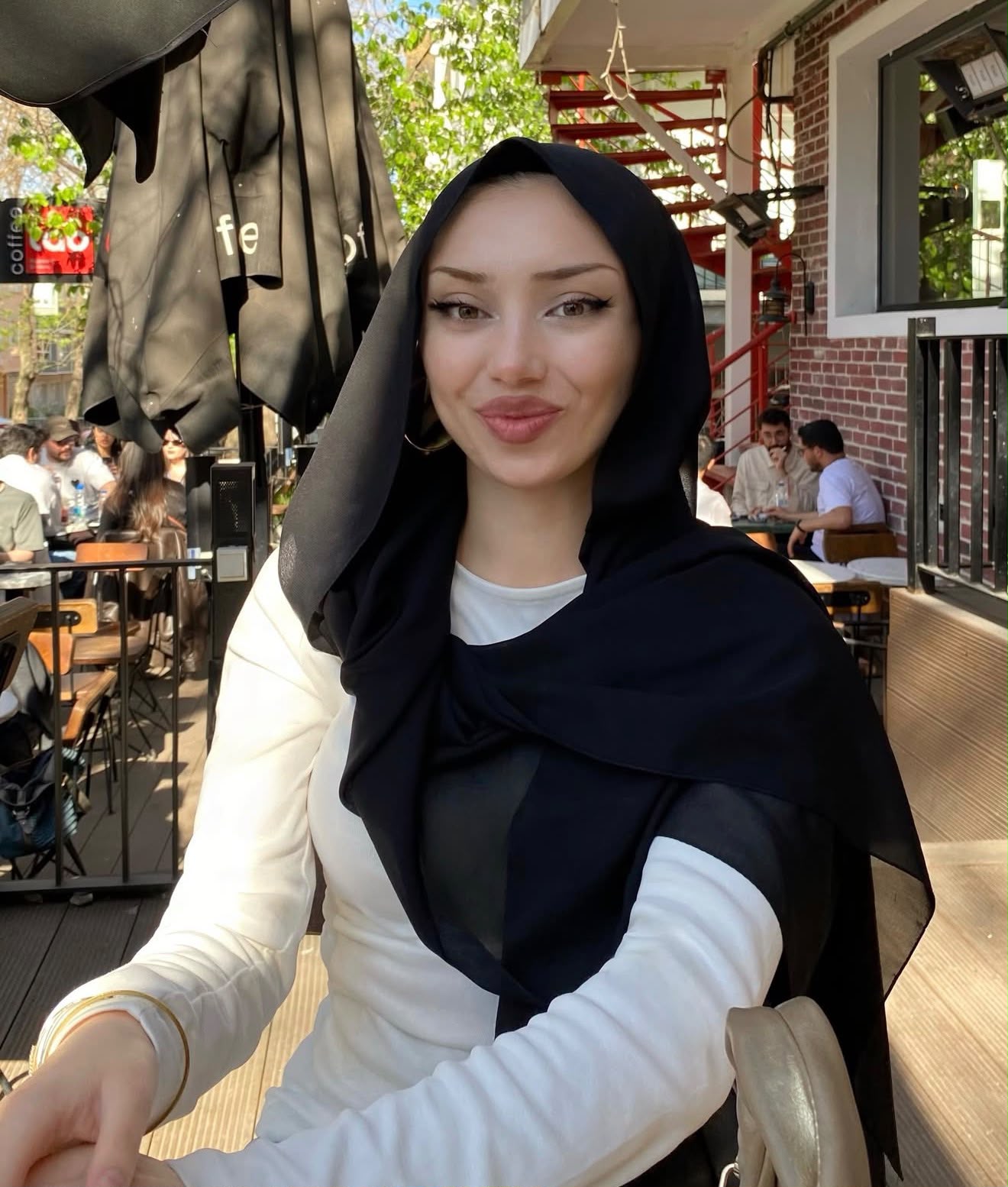 Karamusul Arabada Görüşen Bayan Escort Serap